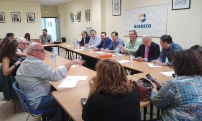 Desencuentro entre CC.OO. y UGT que provoca la suspensión de la reunión  del Convenio Colectivo.